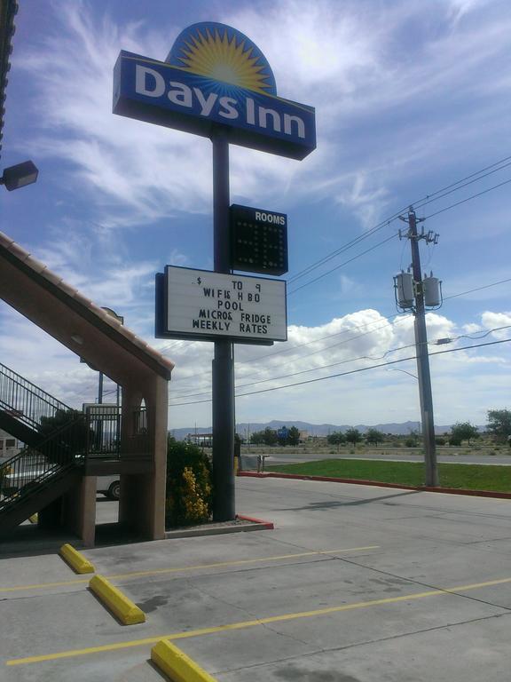 Days Inn By Wyndham Kingman East Eksteriør billede