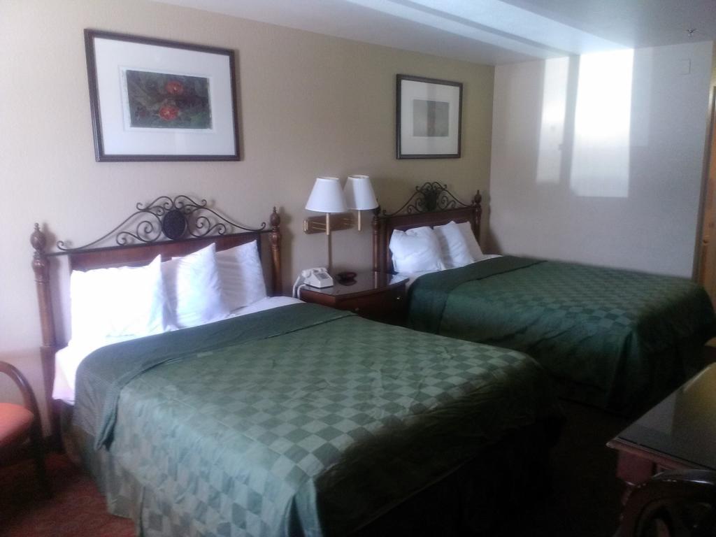Days Inn By Wyndham Kingman East Værelse billede