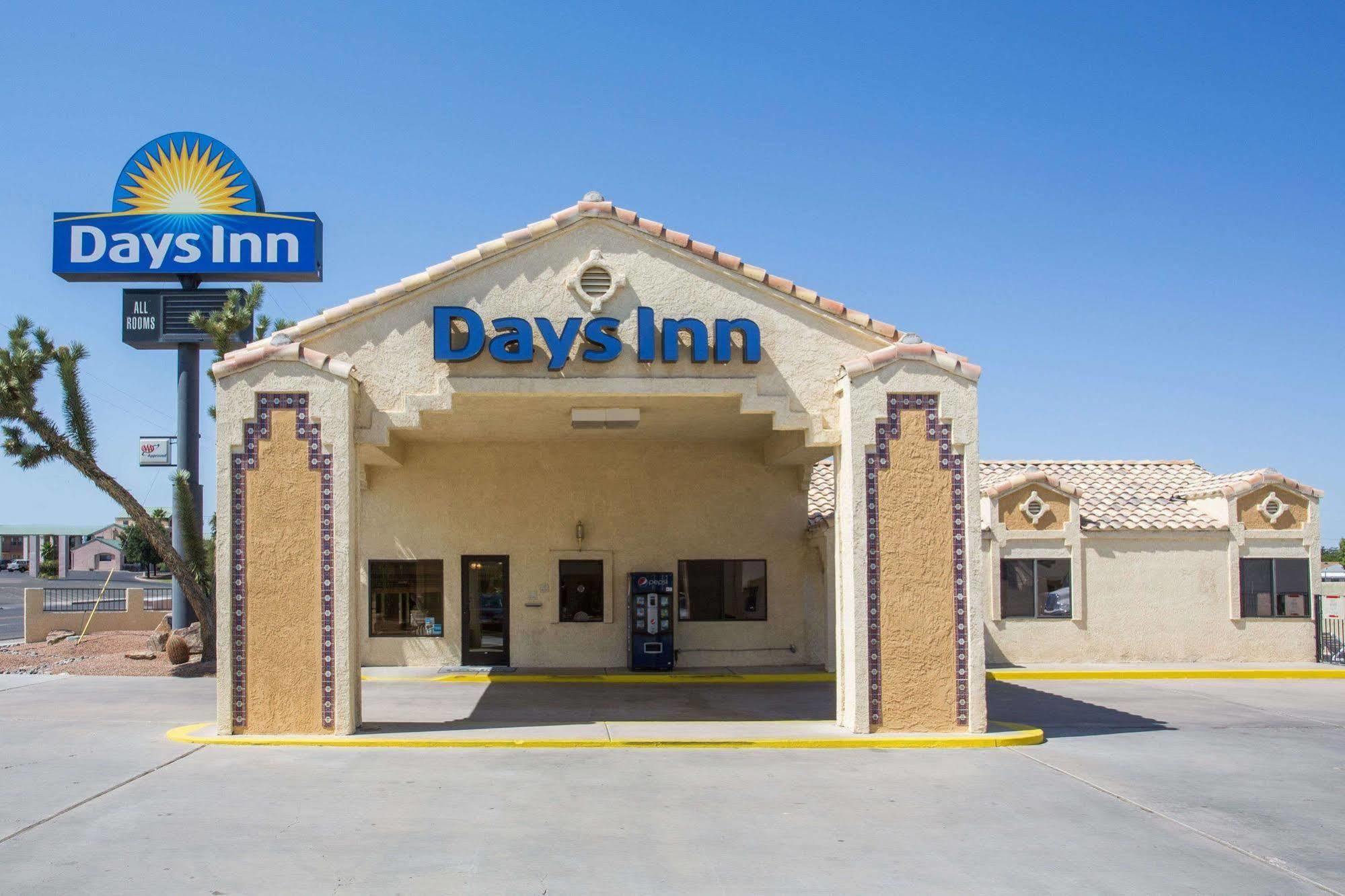 Days Inn By Wyndham Kingman East Eksteriør billede